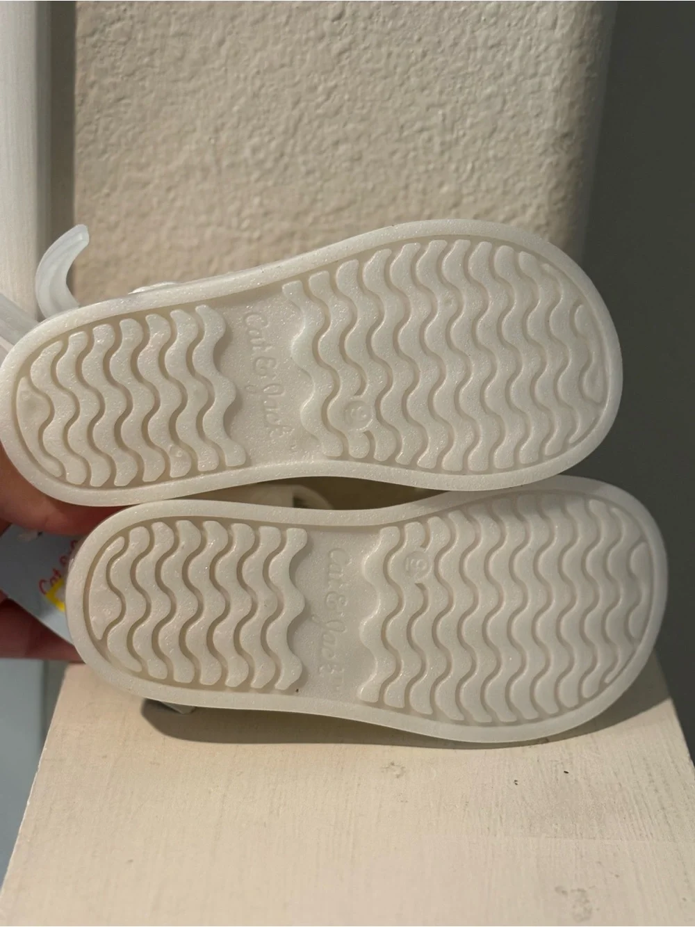 Girls Cat & Jack Toddler Pearl White Colored Sandal Size 9 NEW - Picture 5 of 6
